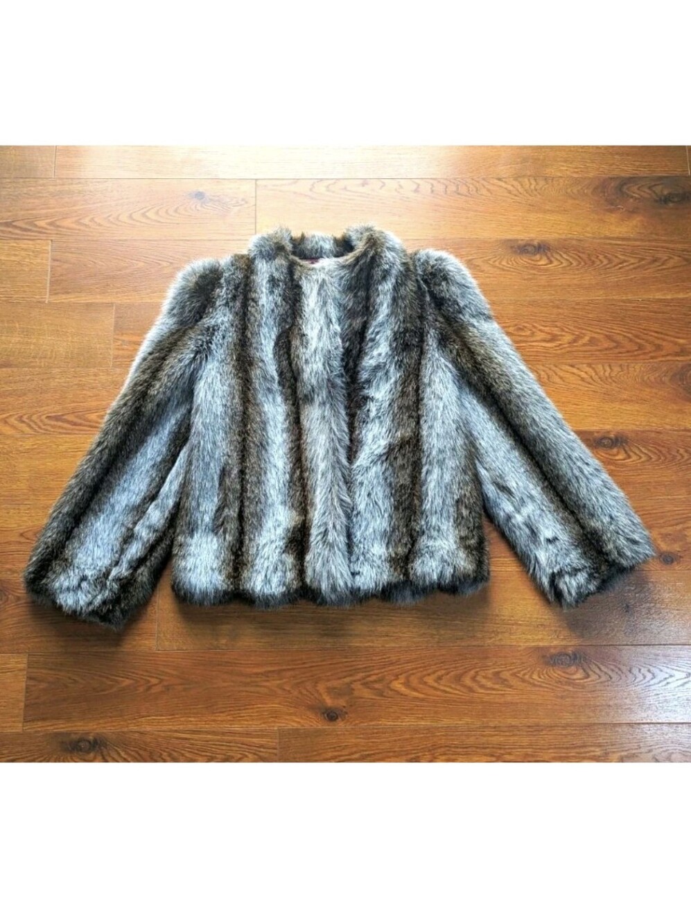 Jordache Vintage Faux Fur Coat Grey Brown Fox Like GUC Women's 7 / 8 Made In USA